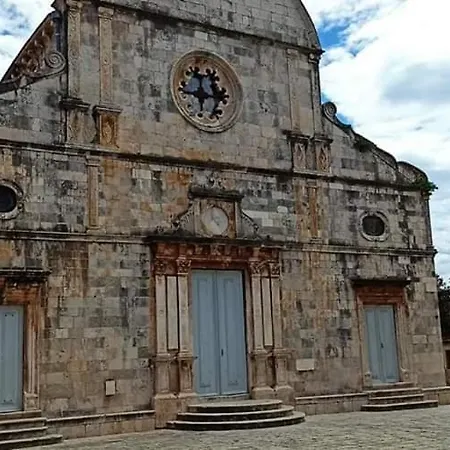 House Beatrix דירה *