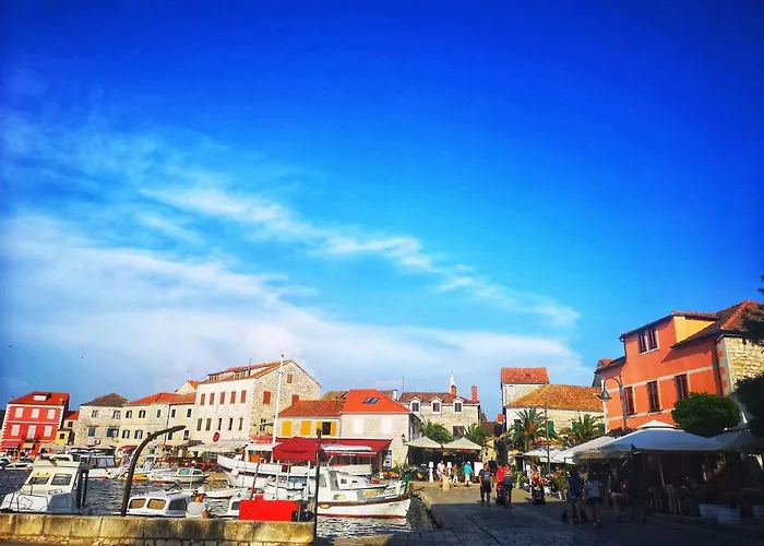 House Beatrix アパート スタリー・グラード